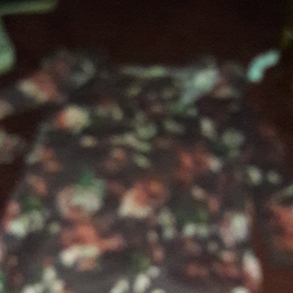Floral top - Picture 1 of 1